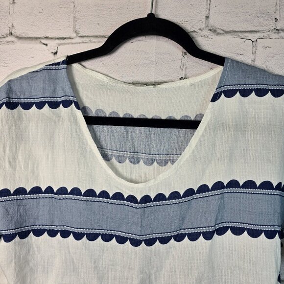 BOUTIQUE BOLD STRIPE CROP TOP RUFFLED HEM BLUE AND WHITE WOMENS SIZE MED - Picture 7 of 7